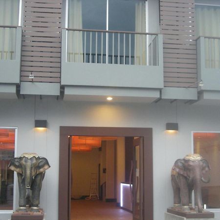Mawin Hotel Chiang Mai Exterior photo